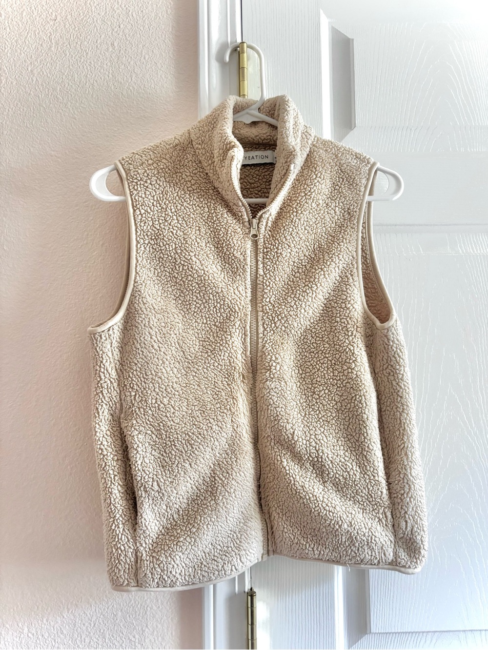 Yeation Cream Sherpa Fleece Zip Up Vest S